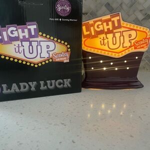 Scentsy 2012 Lady Luck Light it Up Rare Limited Ed Warmer Vegas Convention NIB